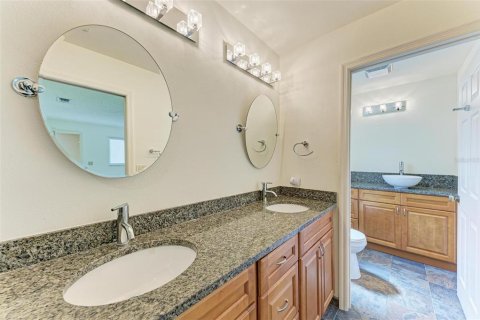 House in Sarasota, Florida 3 bedrooms, 166.85 sq.m. № 1106266 - photo 30