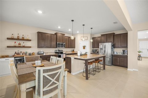 Casa en venta en Ocala, Florida, 5 dormitorios, 378.11 m2 № 1886668 - foto 25