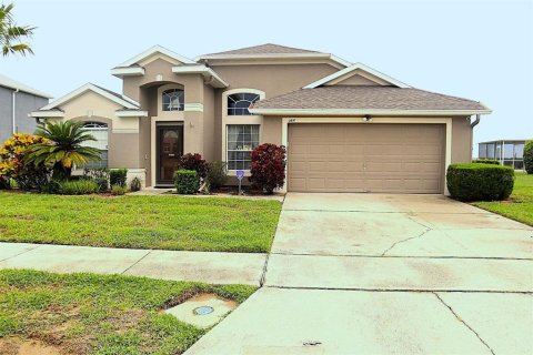 House in Davenport, Florida 4 bedrooms, 208.75 sq.m. № 1906227 - photo 2