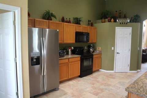 House in Davenport, Florida 4 bedrooms, 208.75 sq.m. № 1906227 - photo 9