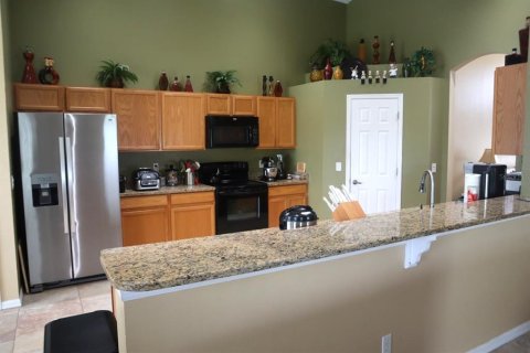 House in Davenport, Florida 4 bedrooms, 208.75 sq.m. № 1906227 - photo 10