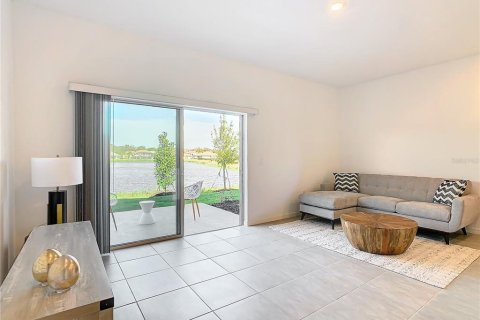 Townhouse in Kissimmee, Florida 3 bedrooms, 126.81 sq.m. № 2198544 - photo 4
