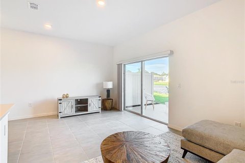 Townhouse in Kissimmee, Florida 3 bedrooms, 126.81 sq.m. № 2198544 - photo 5