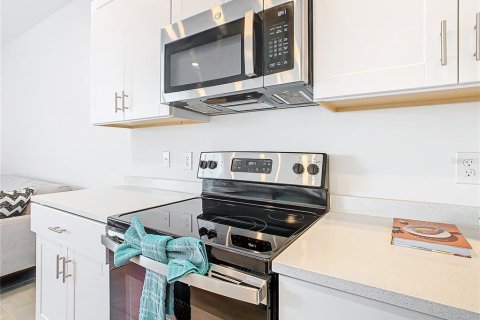 Townhouse in Kissimmee, Florida 3 bedrooms, 126.81 sq.m. № 2198544 - photo 9