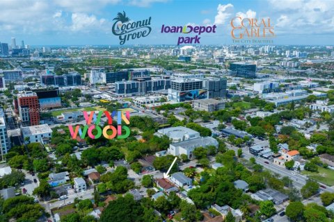 Terreno en venta en Miami, Florida № 1920841 - foto 3