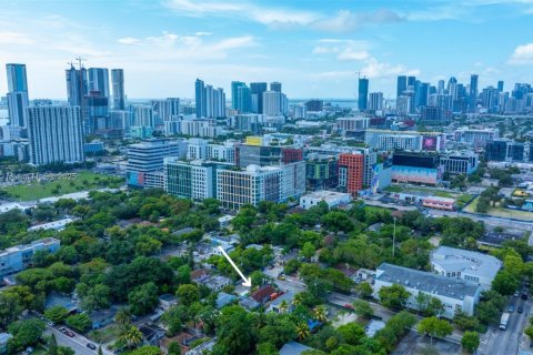 Terreno en venta en Miami, Florida № 1920841 - foto 12