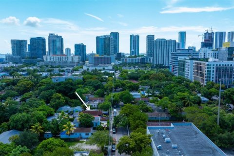 Terreno en venta en Miami, Florida № 1920841 - foto 15