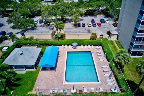 Condominio en alquiler en Boca Raton, Florida, 3 dormitorios, 111.48 m2 № 1002933 - foto 1