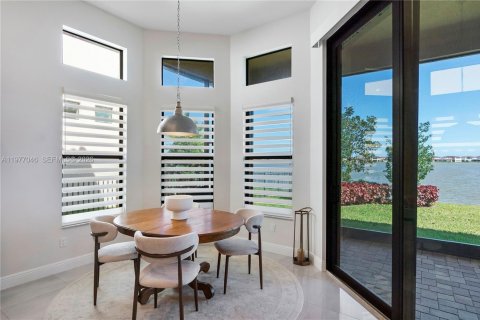 Купить виллу или дом в Паркленд, Флорида 4 спальни, 390.47м2, № 2043395 - фото 16