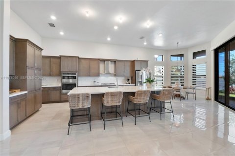 Купить виллу или дом в Паркленд, Флорида 4 спальни, 390.47м2, № 2043395 - фото 4