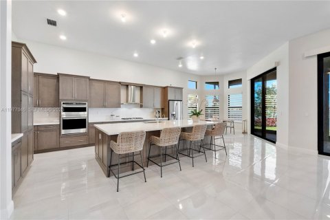 Купить виллу или дом в Паркленд, Флорида 4 спальни, 390.47м2, № 2043395 - фото 12