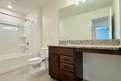 Villa ou maison à louer à Parrish, Floride: 5 chambres, 237.55 m2 № 2092704 - photo 15