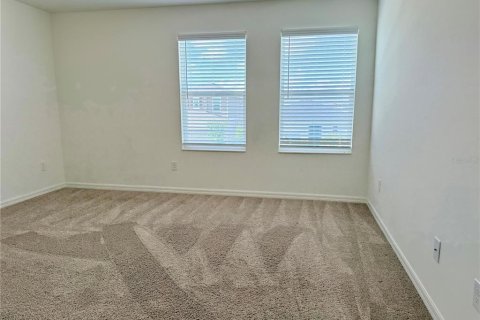 Villa ou maison à louer à Parrish, Floride: 5 chambres, 237.55 m2 № 2092704 - photo 11