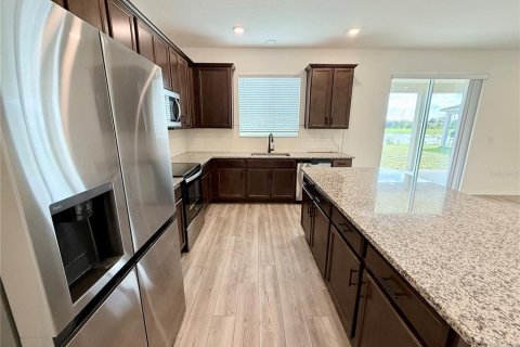 Villa ou maison à louer à Parrish, Floride: 5 chambres, 237.55 m2 № 2092704 - photo 4