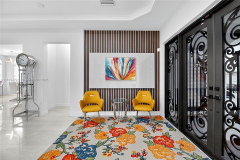 Villa ou maison à vendre à Miami, Floride: 5 chambres, 313.17 m2 № 2054355 - photo 16