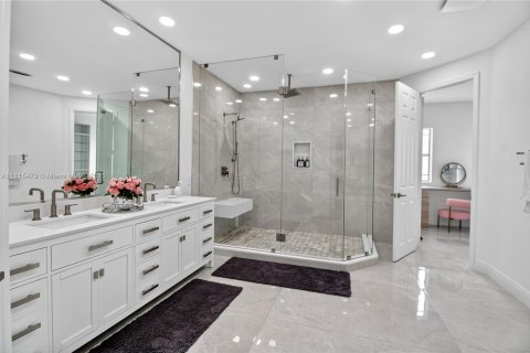 Villa ou maison à vendre à Miami, Floride: 5 chambres, 313.17 m2 № 2054355 - photo 30