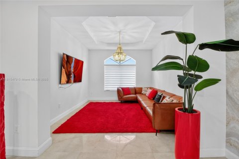 Villa ou maison à vendre à Miami, Floride: 5 chambres, 313.17 m2 № 2054355 - photo 8