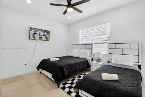 Villa ou maison à vendre à Miami, Floride: 5 chambres, 313.17 m2 № 2054355 - photo 20