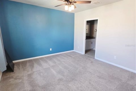 House in Davenport, Florida 3 bedrooms, 137.87 sq.m. № 1792021 - photo 10