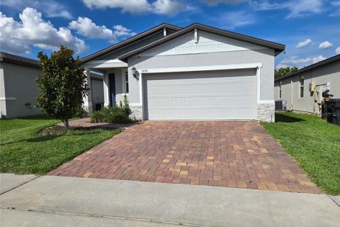 House in Davenport, Florida 3 bedrooms, 137.87 sq.m. № 1792021 - photo 1