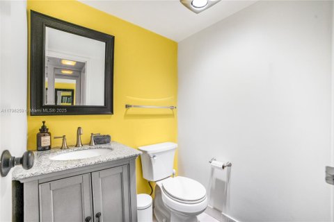 Condominio en venta en Sunny Isles Beach, Florida, 1 dormitorio, 92.07 m2 № 1697517 - foto 22