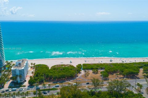 Condominio en venta en Sunny Isles Beach, Florida, 1 dormitorio, 92.07 m2 № 1697517 - foto 11