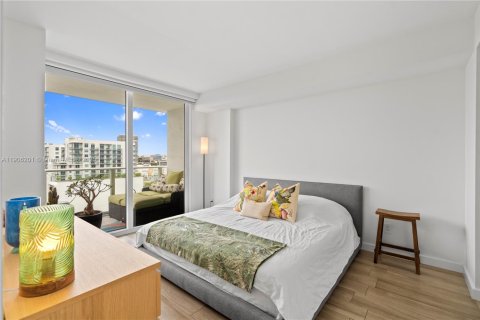 Condo in Miami, Florida, 2 bedrooms  № 1956872 - photo 9