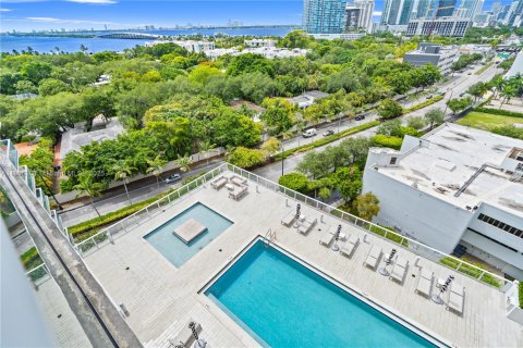 Condo in Miami, Florida, 2 bedrooms  № 1956872 - photo 22