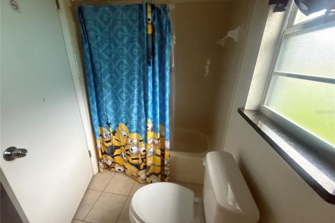 Casa en alquiler en Kissimmee, Florida, 2 dormitorios, 123.56 m2 № 1912919 - foto 13