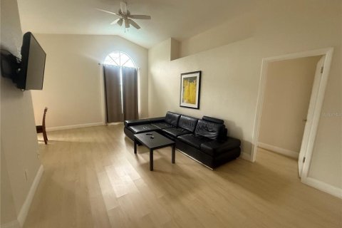 Casa en alquiler en Kissimmee, Florida, 2 dormitorios, 123.56 m2 № 1912919 - foto 4