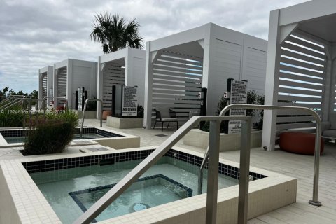 Copropriété à vendre à Miami, Floride: 1 chambre, 63.08 m2 № 1982976 - photo 29