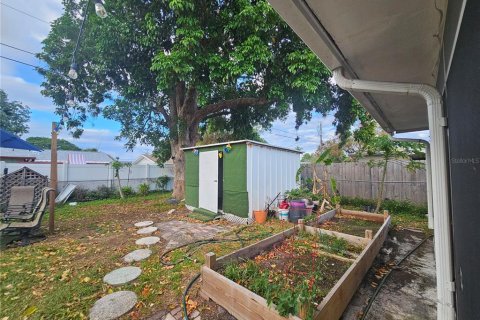 House in Bradenton, Florida 3 bedrooms, 131.64 sq.m. № 2097022 - photo 16