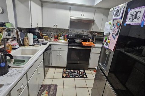 House in Bradenton, Florida 3 bedrooms, 131.64 sq.m. № 2097022 - photo 17