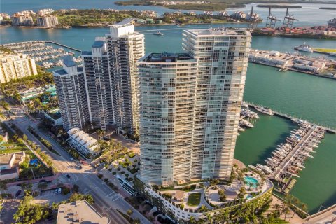 Condo in Miami Beach, Florida, 2 bedrooms  № 2053097 - photo 29