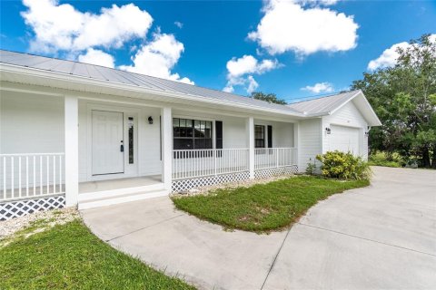 House in Punta Gorda, Florida 3 bedrooms, 168.62 sq.m. № 1839069 - photo 3