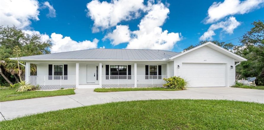 House in Punta Gorda, Florida 3 bedrooms, 168.62 sq.m. № 1839069