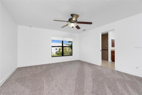 House in Punta Gorda, Florida 3 bedrooms, 168.62 sq.m. № 1839069 - photo 16