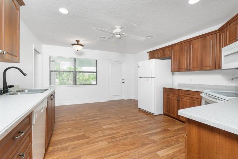 House in Punta Gorda, Florida 3 bedrooms, 168.62 sq.m. № 1839069 - photo 15