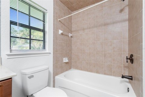 House in Punta Gorda, Florida 3 bedrooms, 168.62 sq.m. № 1839069 - photo 27