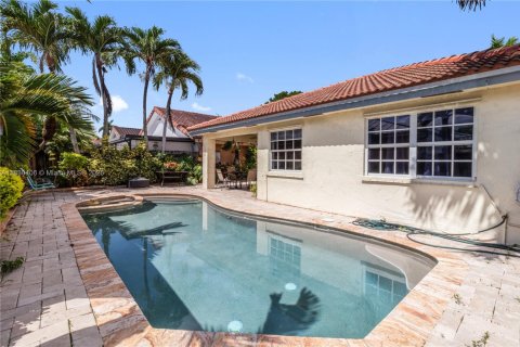 Casa en venta en Miami, Florida, 3 dormitorios, 154.59 m2 № 1806304 - foto 3
