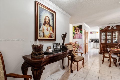 Casa en venta en Miami, Florida, 3 dormitorios, 154.59 m2 № 1806304 - foto 5