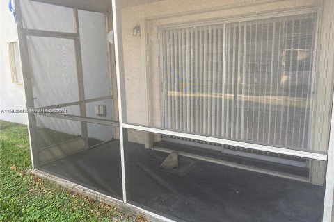 Copropriété à louer à Margate, Floride: 1 chambre, 68.56 m2 № 2024704 - photo 17