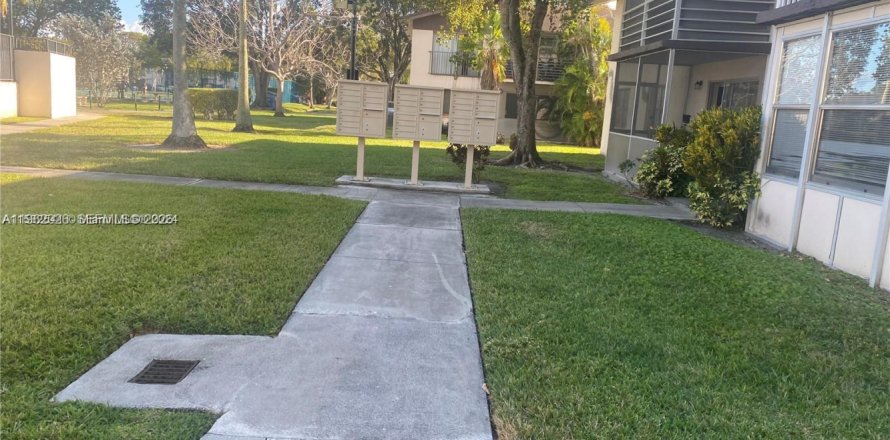 Condo à Margate, Floride, 1 chambre  № 2024704