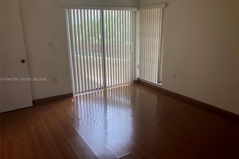 Снять в аренду кондоминиум в Майами, Флорида 2 спальни, 111.48м2, № 2003526 - фото 27