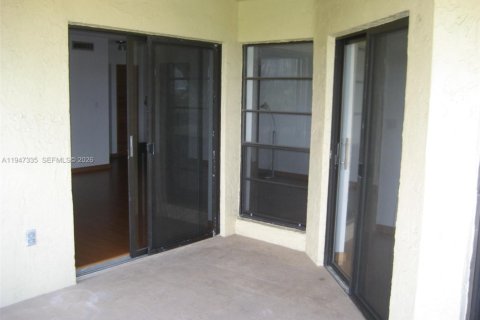 Снять в аренду кондоминиум в Майами, Флорида 2 спальни, 111.48м2, № 2003526 - фото 10