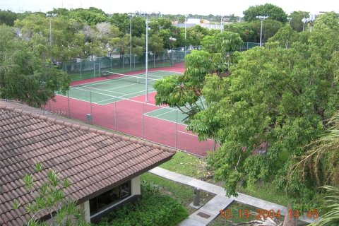 Снять в аренду кондоминиум в Майами, Флорида 2 спальни, 111.48м2, № 2003526 - фото 30