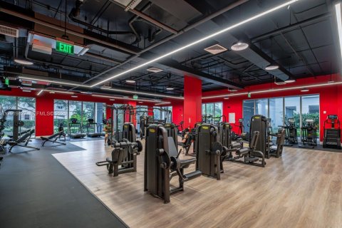 Condo in Doral, Florida, 1 bedroom № 2243504 - photo 8
