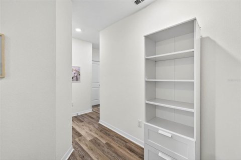 Снять в аренду таунхаус в Ленд-о-Лейкс, Флорида 3 спальни, 155.43м2, № 1908255 - фото 20
