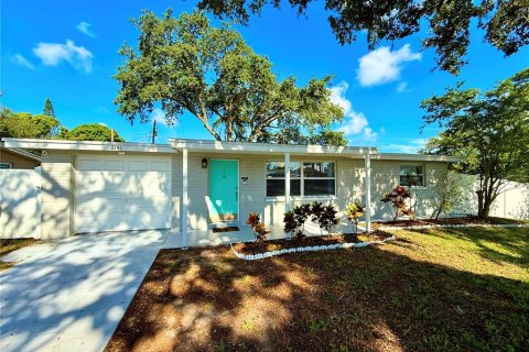 House in Holiday, Florida 3 bedrooms, 88.81 sq.m. № 1789755 - photo 3