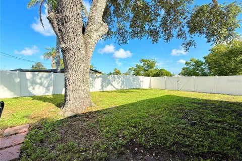 House in Holiday, Florida 3 bedrooms, 88.81 sq.m. № 1789755 - photo 13